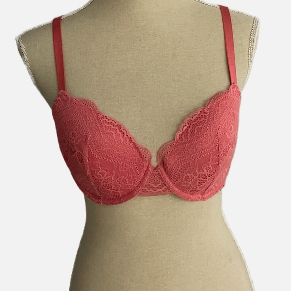 La Vie en Rose Pink Lace Bra Lightly Lined Size 34D Underwire - Picture 8 of 8